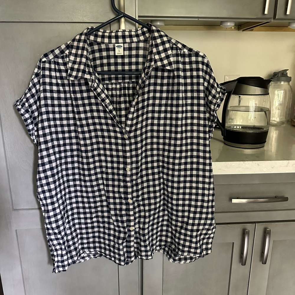 Old Navy Gingham Navy and White Cotton Top